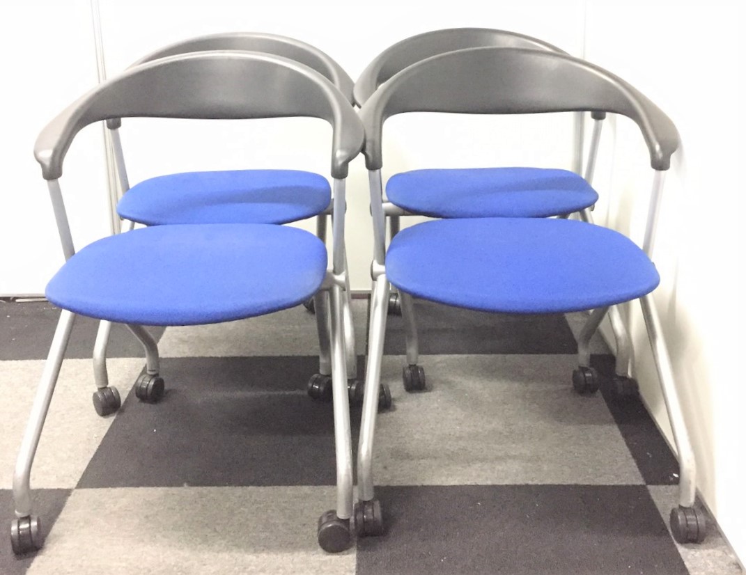 【4脚セット販売で何と10％OFF！】研修やミーティングルームで大活躍の国産ネスティングチェアです！
                        その他シリーズ
                                    中古
            