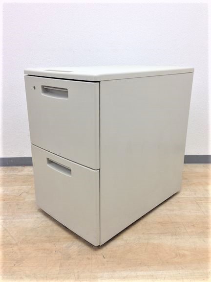 【限定1台！】引き出し付き平机とベストマッチ！！■コクヨ製BS（ビーエス）シリーズ　■2段ワゴン　■ニューグレーカラー
                        新BS
                                    中古
            