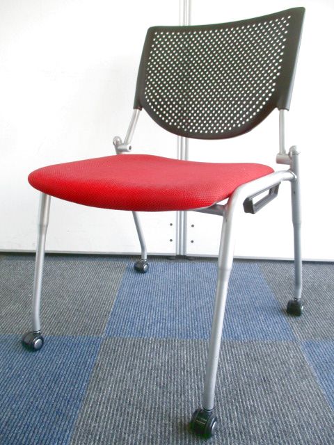 【重ねて収納可能】会議室におすすめなチェア【レッドで明るい雰囲気に】
                        プロスタック
                                    中古
            