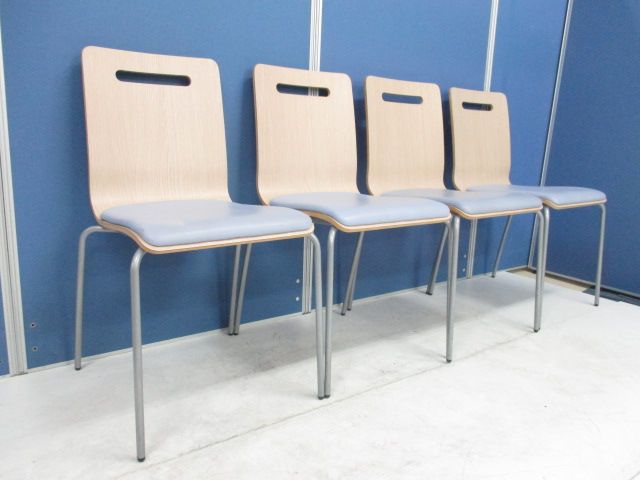 【お得な4脚セットのご案内！】食堂用にもオススメなスタックチェア！【温かみのある木製品！】
                        unknown
                                    中古
            
