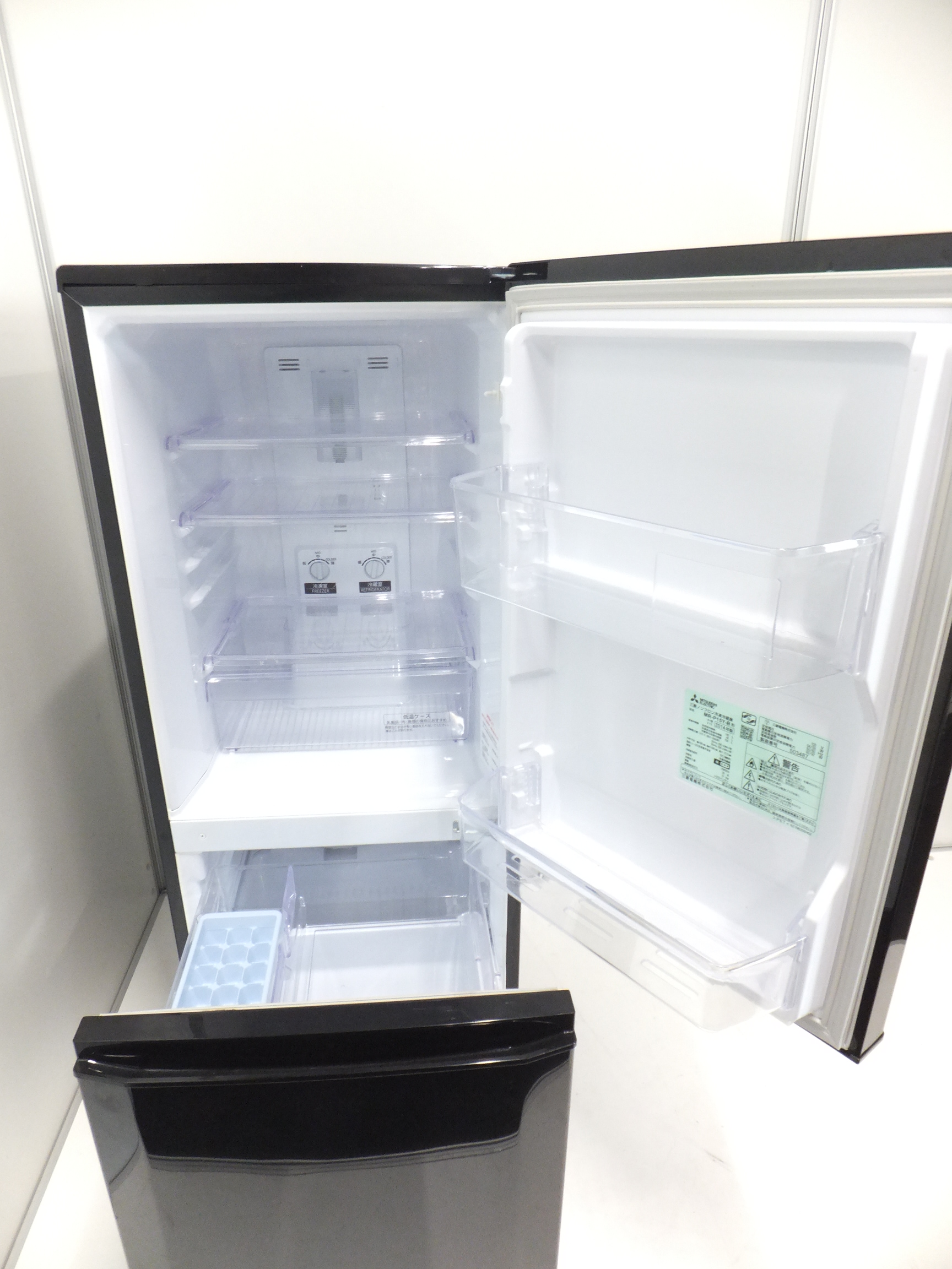 三菱ノンフロン冷凍冷蔵庫 ［MR-P15S-B 形・2011年製］ - 冷蔵庫・冷凍庫