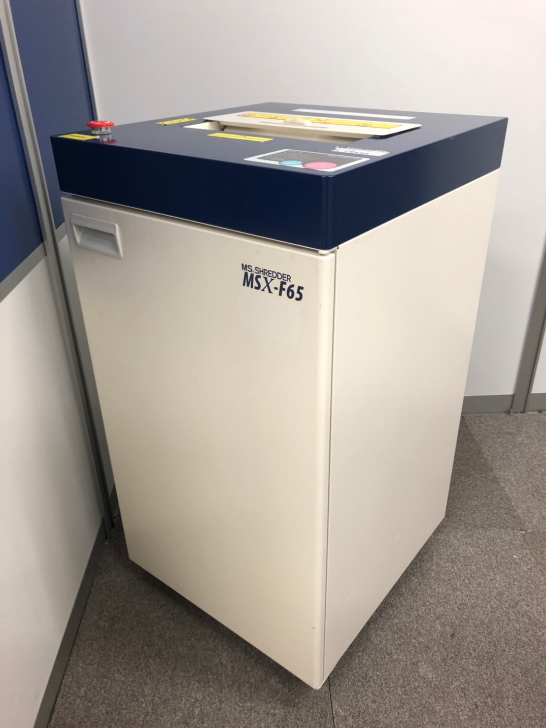 【パワークロスカットタイプ】な、な、なんと最大裁断枚数65枚のパワフルカットモデル！
                        その他シリーズ
                                    中古
            