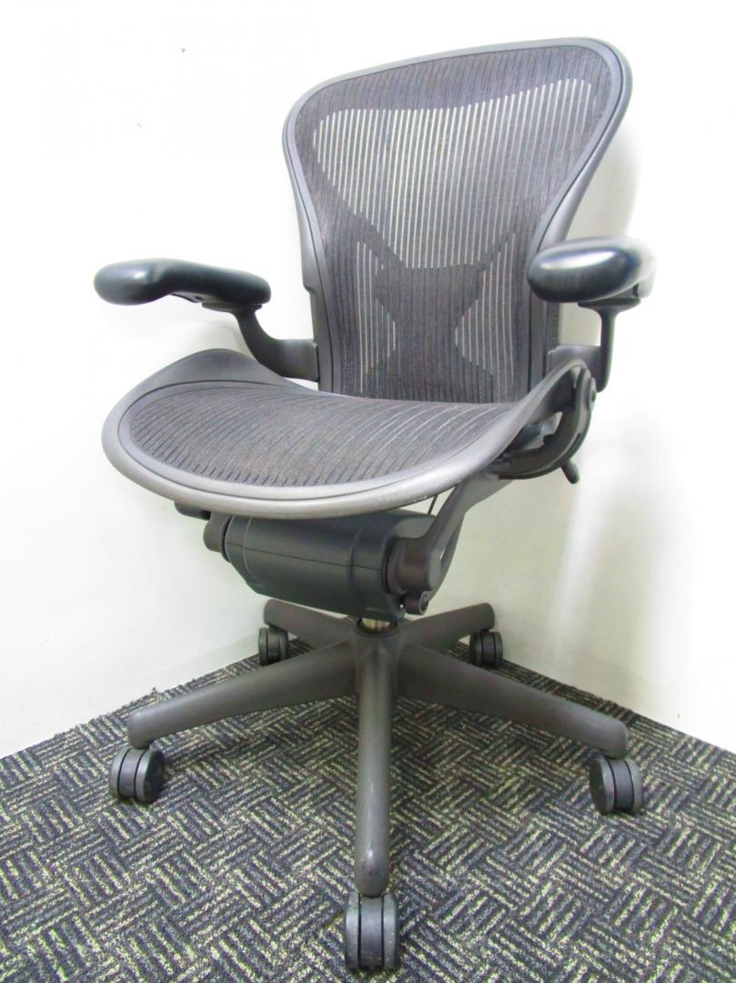 【4月限定価格！通常から40％OFF】Aタイプのアーロンチェアが商品入替でお安く！女性にピッタリフィットするサイズです！【A00530933】【β】
                        その他シリーズ
                                    中古
            