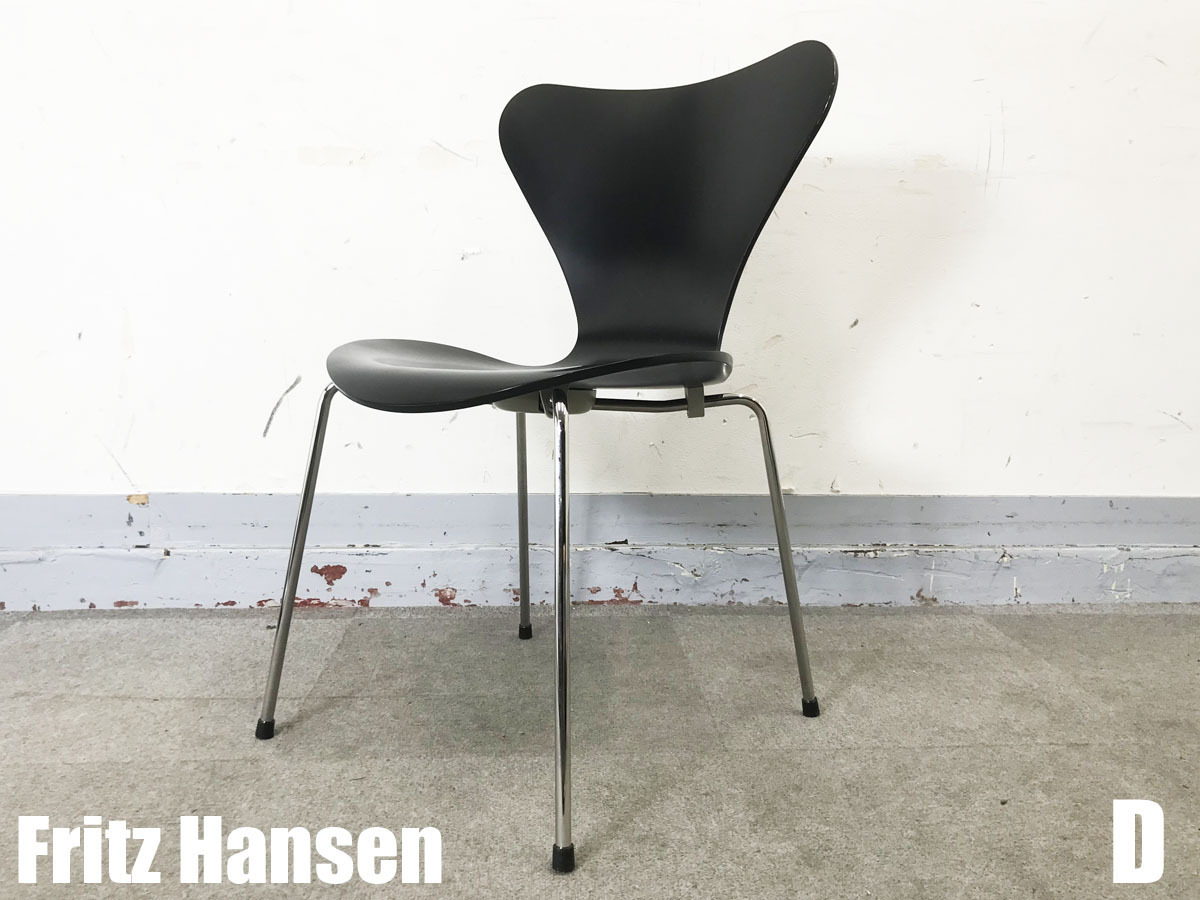D)Fritz Hansen/フリッツハンセン　セブンチェア　ブラック　北欧　ヤコブセン
                        　
                                    中古
            