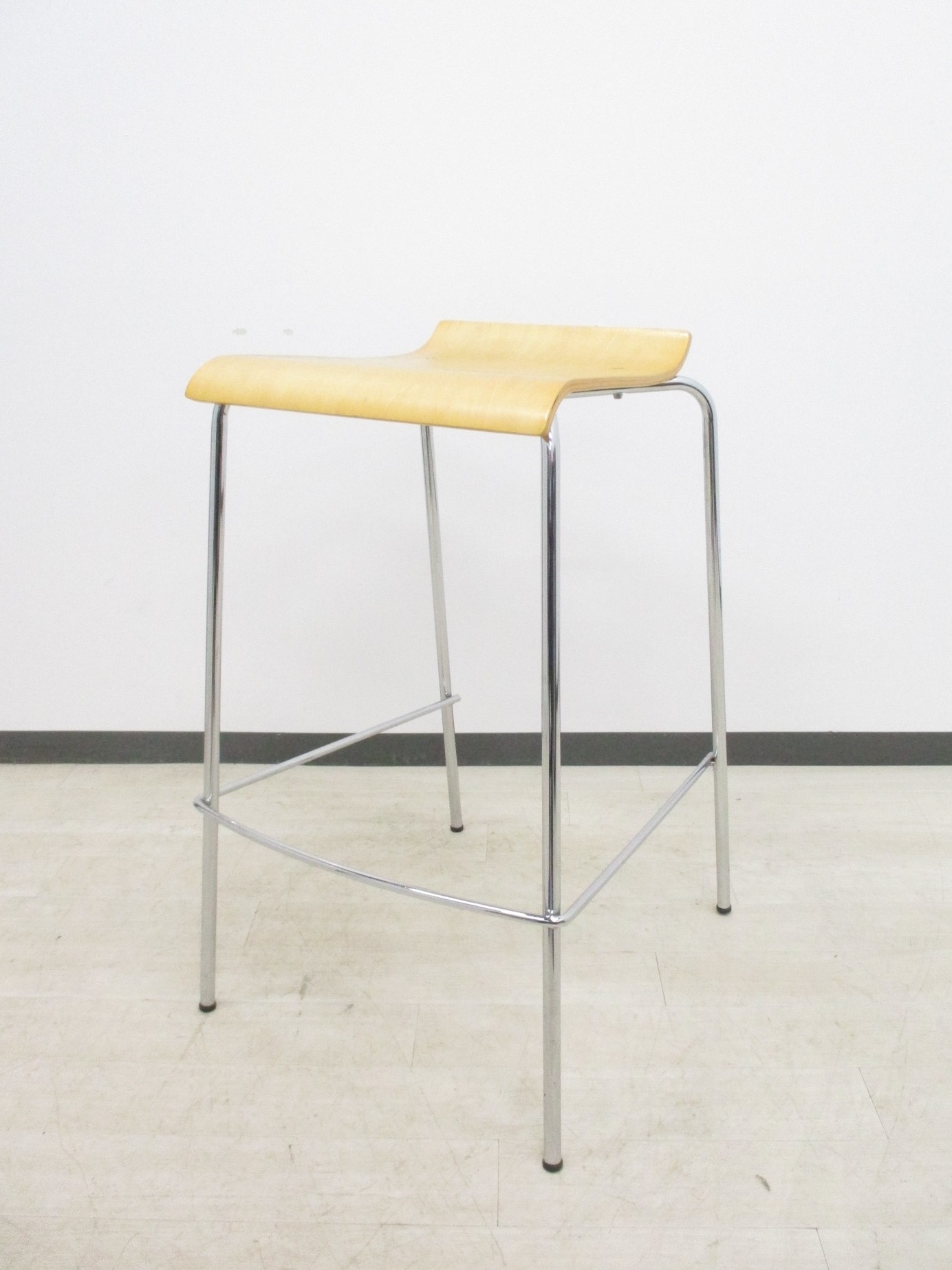 スタッキングチェア/木製/シンプルチェア※座面良好品
                        その他シリーズ
                                    中古
            