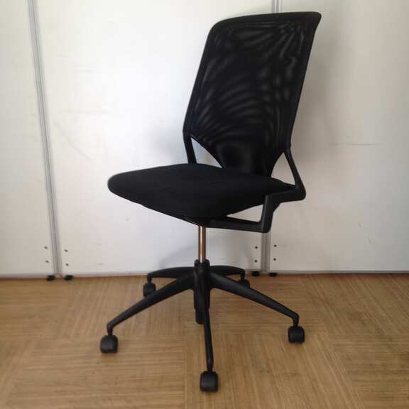 【中古】メダ２チェア 41740200 vitra/ヴィトラ 肘無ハイバックチェア 253414