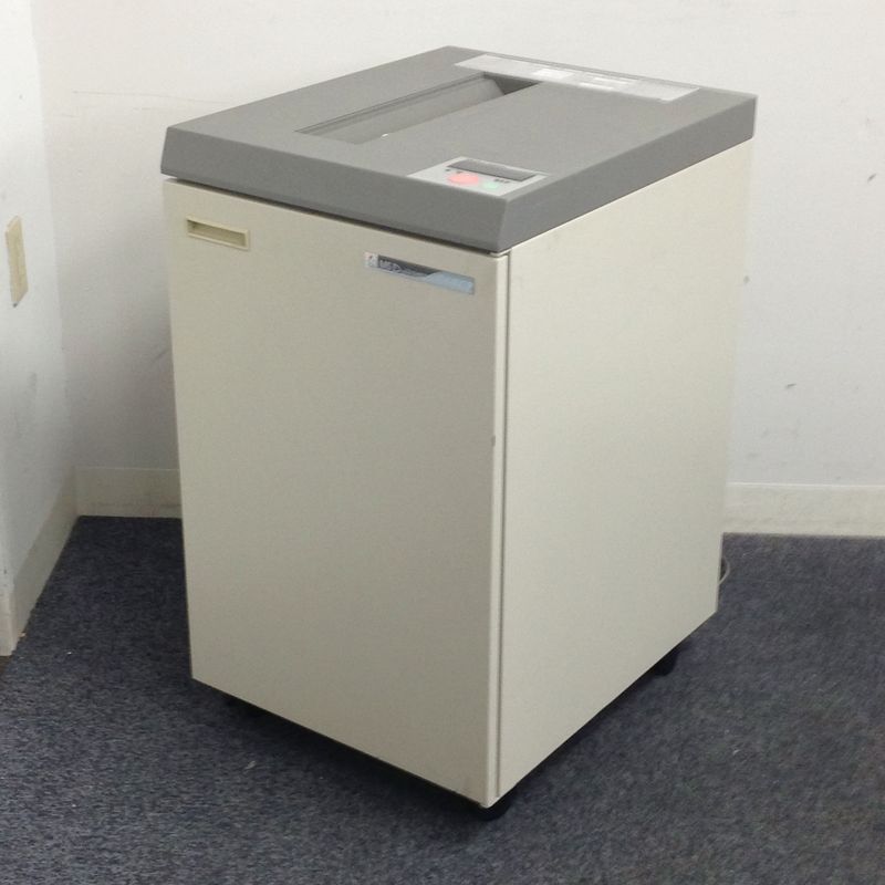 パワフルシュレッダー　大容量　B3対応！安心の明光商会製　定価：766,500円＋税
                        IDシリーズ
                                    中古
            