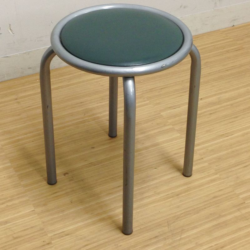 あると便利な丸イス　安心の国内メーカー　コクヨ製
                        その他シリーズ
                                    中古
            