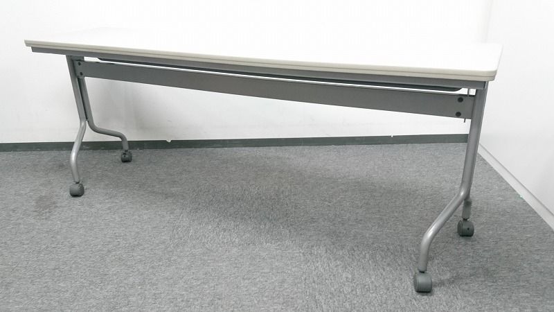 【会議用テーブル/スタックテーブル】お安くご提供できます！　
                        スタックテーブル
                                    中古
            