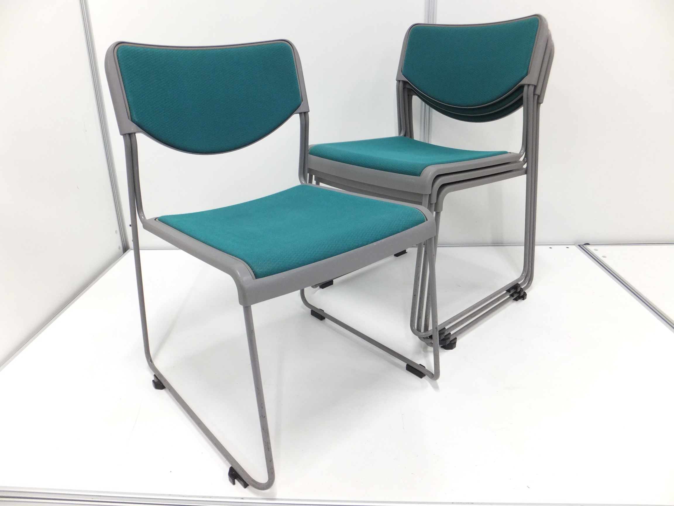 【チェア4脚セット！】シンプルなデザインでどんなオフィスにもぴったりのチェアが4脚セットで！
                        その他シリーズ
                                    中古
            