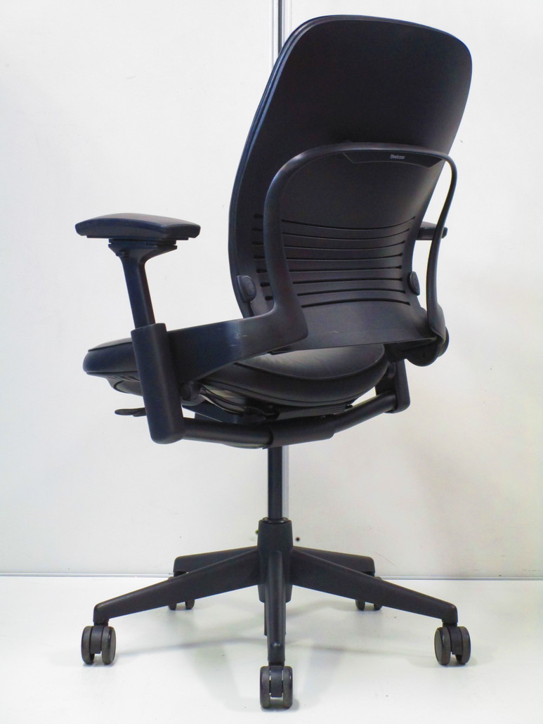 リープチェアV2 steelcase 肘付きハイバックチェア 中古】リープV2 Steelcase/スチールケース 肘付ハイバックチェア