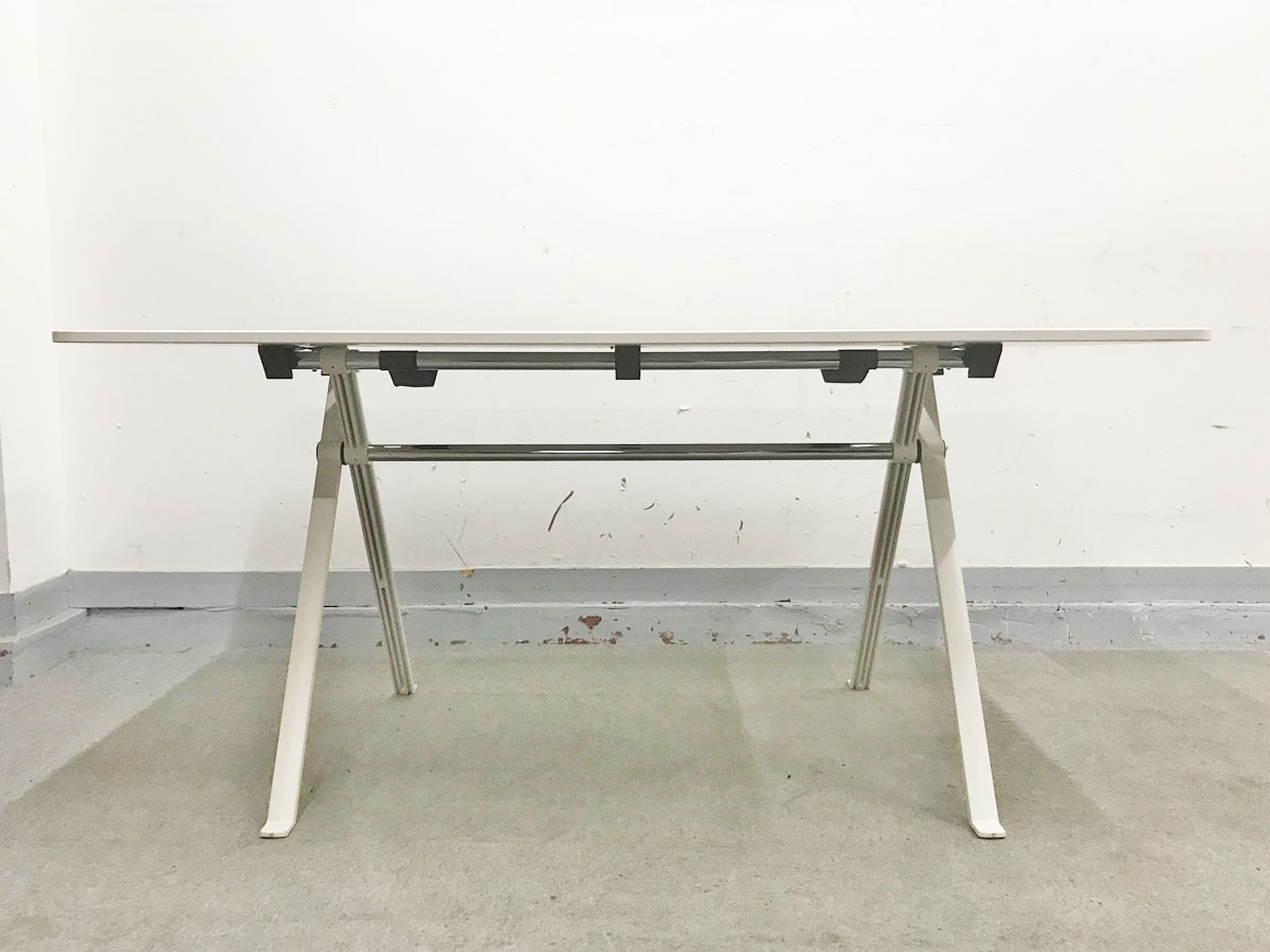vitra ヴィトラ　イクスイクス　折り畳み式　会議　ミーティングテーブル 中古】 vitra/ヴィトラ ミーティングテーブル（会議机） 254540