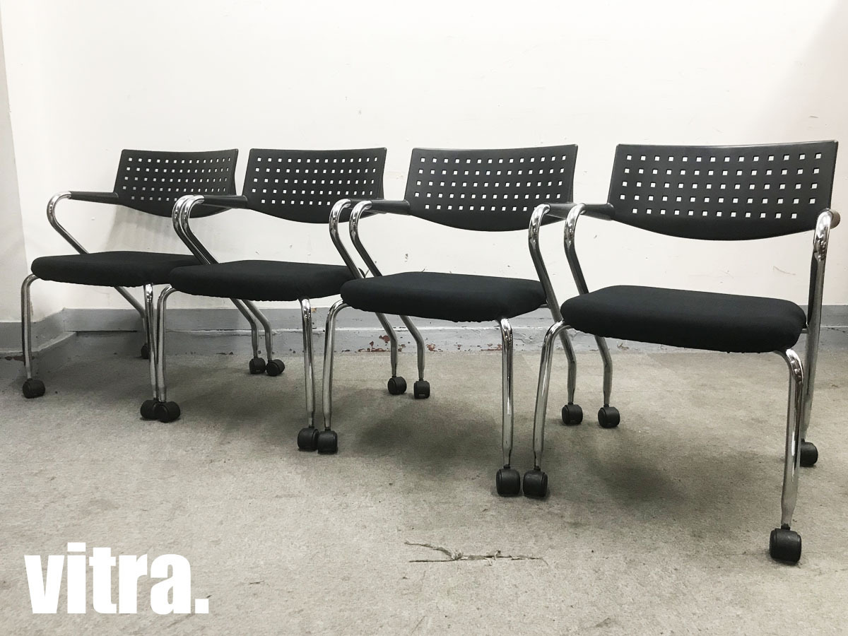 vitra/ヴィトラ　ビザロール 4脚セット　黒　アントニオチッテリオ　hhstyle
                        その他シリーズ
                                    中古
            