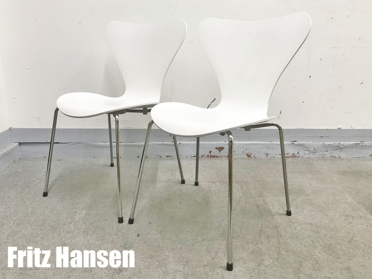 Fritz Hansen/フリッツハンセン　セブンチェア2脚セット　ホワイト　北欧　ヤコブセン
                        　
                                    中古
            