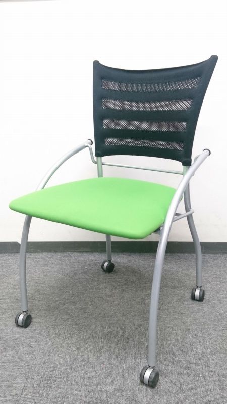 【残り2脚】【ネスティング】簡易的な応接室｜ミーティングの場に
                        プリエ 
                                    中古
            