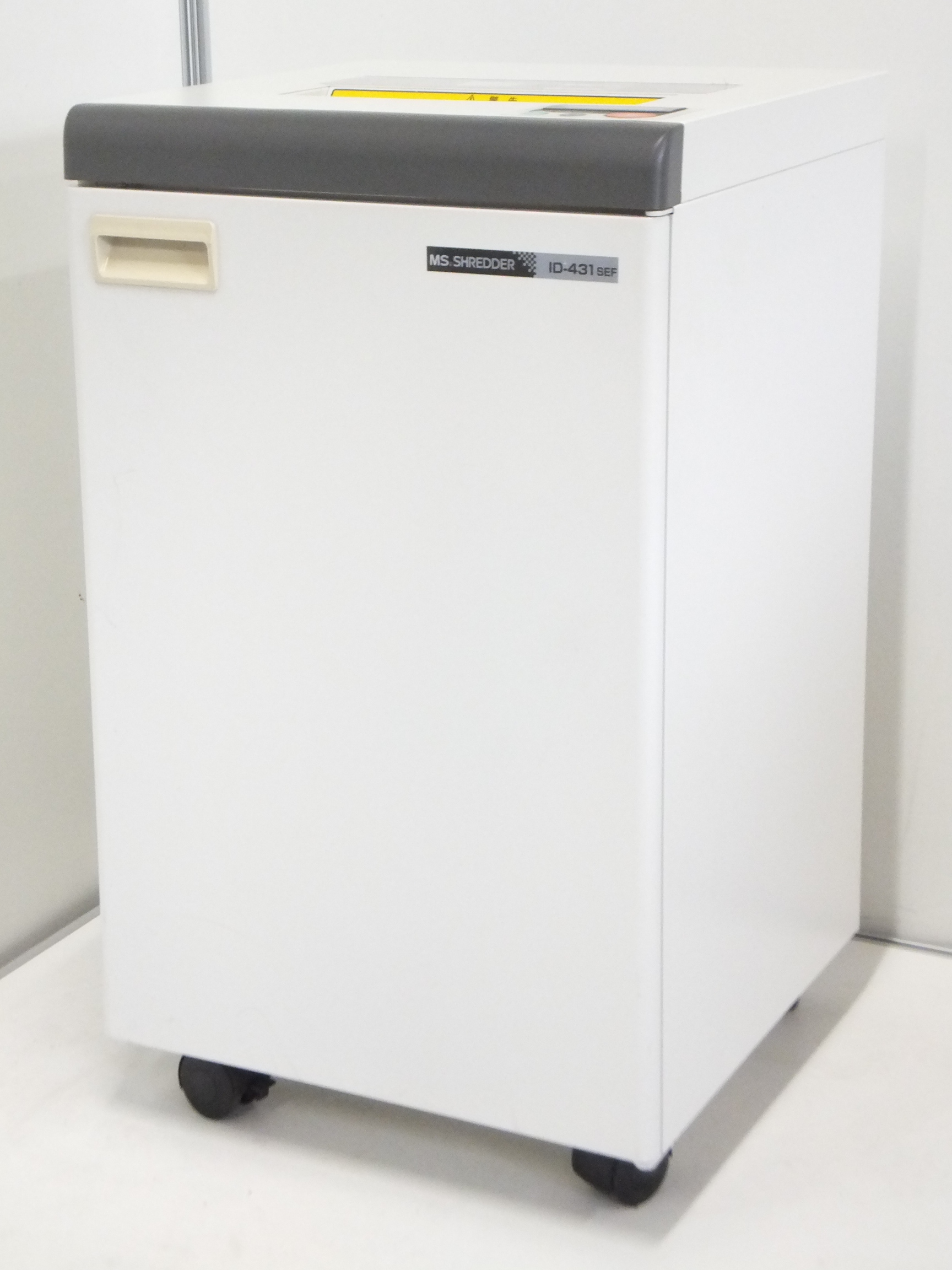 【限定1台】明光商会シュレッダー入荷！ モデル名：ID-431SEF
                        IDシリーズ
                                    中古
            