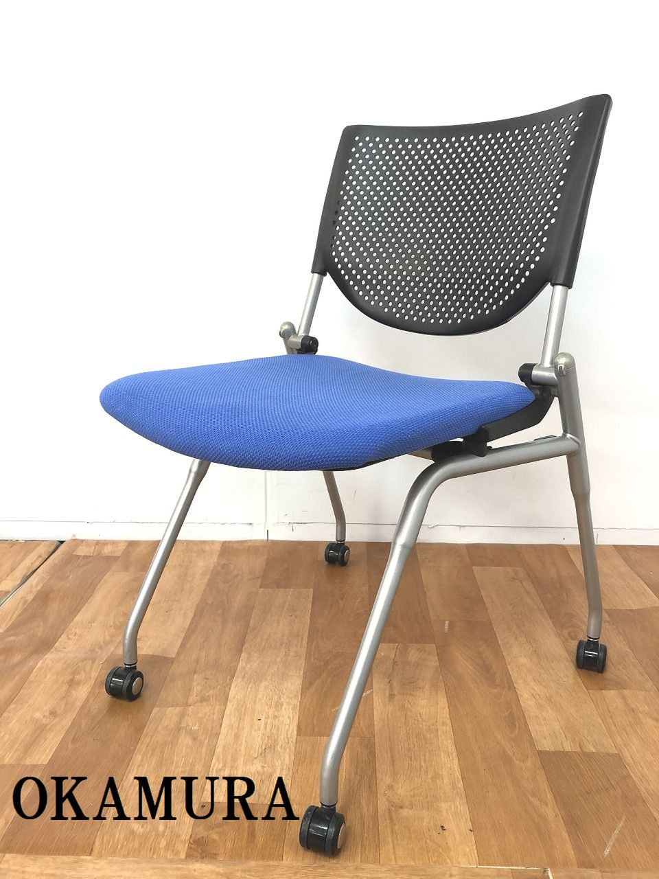 【座り心地の快適さと機能性で愛されるネスティングチェアです！！】おつとめ品
                        プロスタック
                                    中古
            