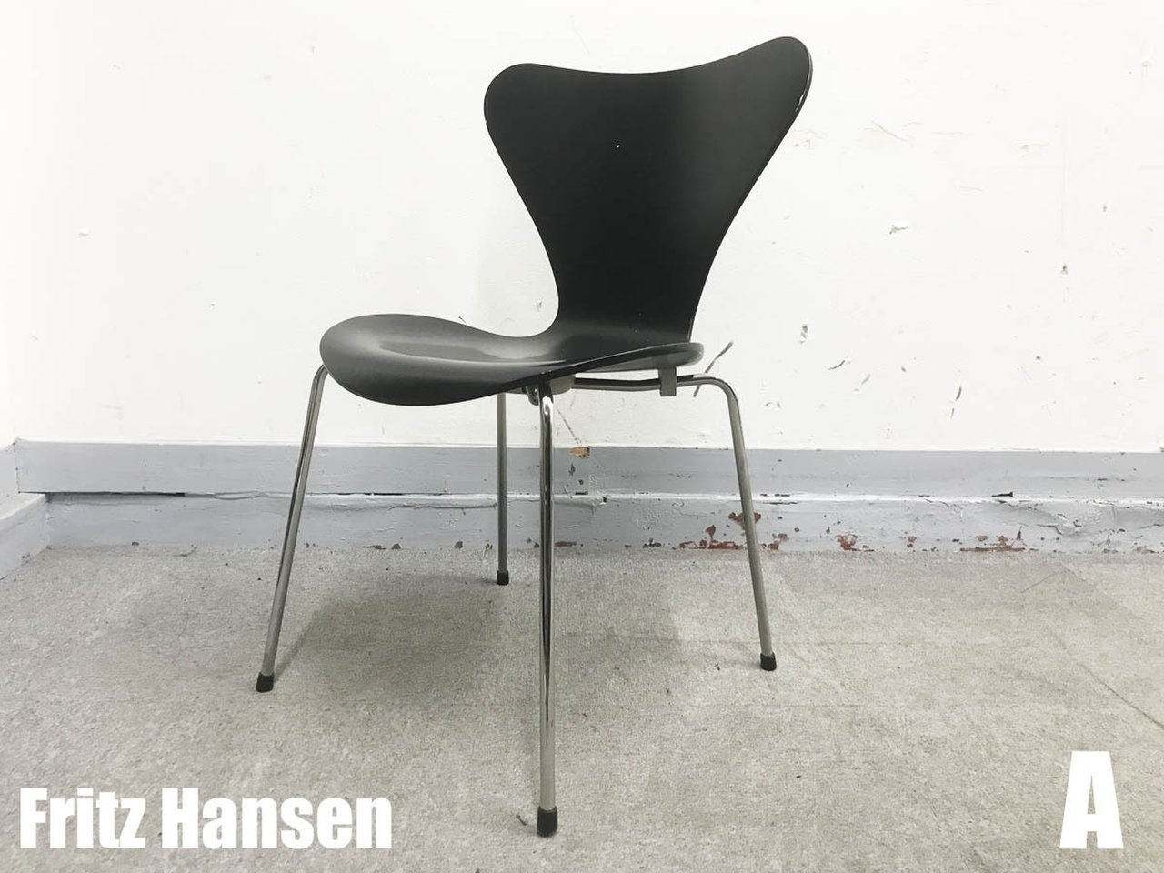 A)Fritz Hansen/フリッツハンセン　セブンチェア　ブラック　北欧　ヤコブセン
                        その他シリーズ
                                    中古
            