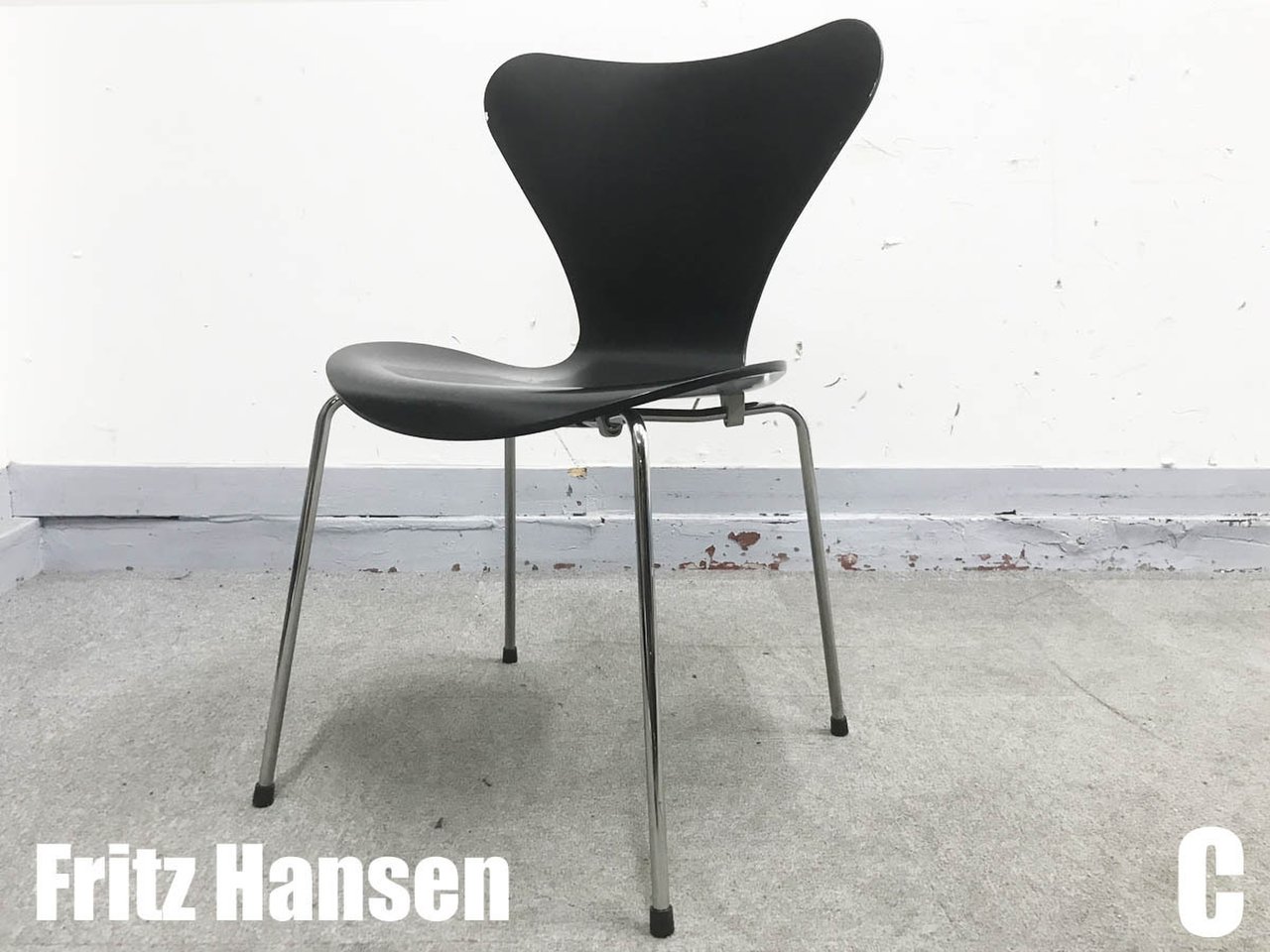 C)Fritz Hansen/フリッツハンセン　セブンチェア　ブラック　北欧　ヤコブセン
                        その他シリーズ
                                    中古
            