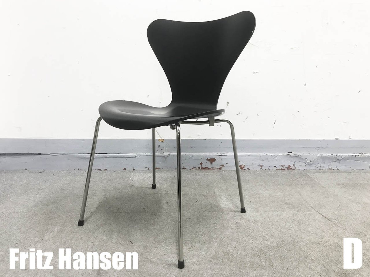 D)Fritz Hansen/フリッツハンセン　セブンチェア　ブラック　北欧　ヤコブセン
                        その他シリーズ
                                    中古
            