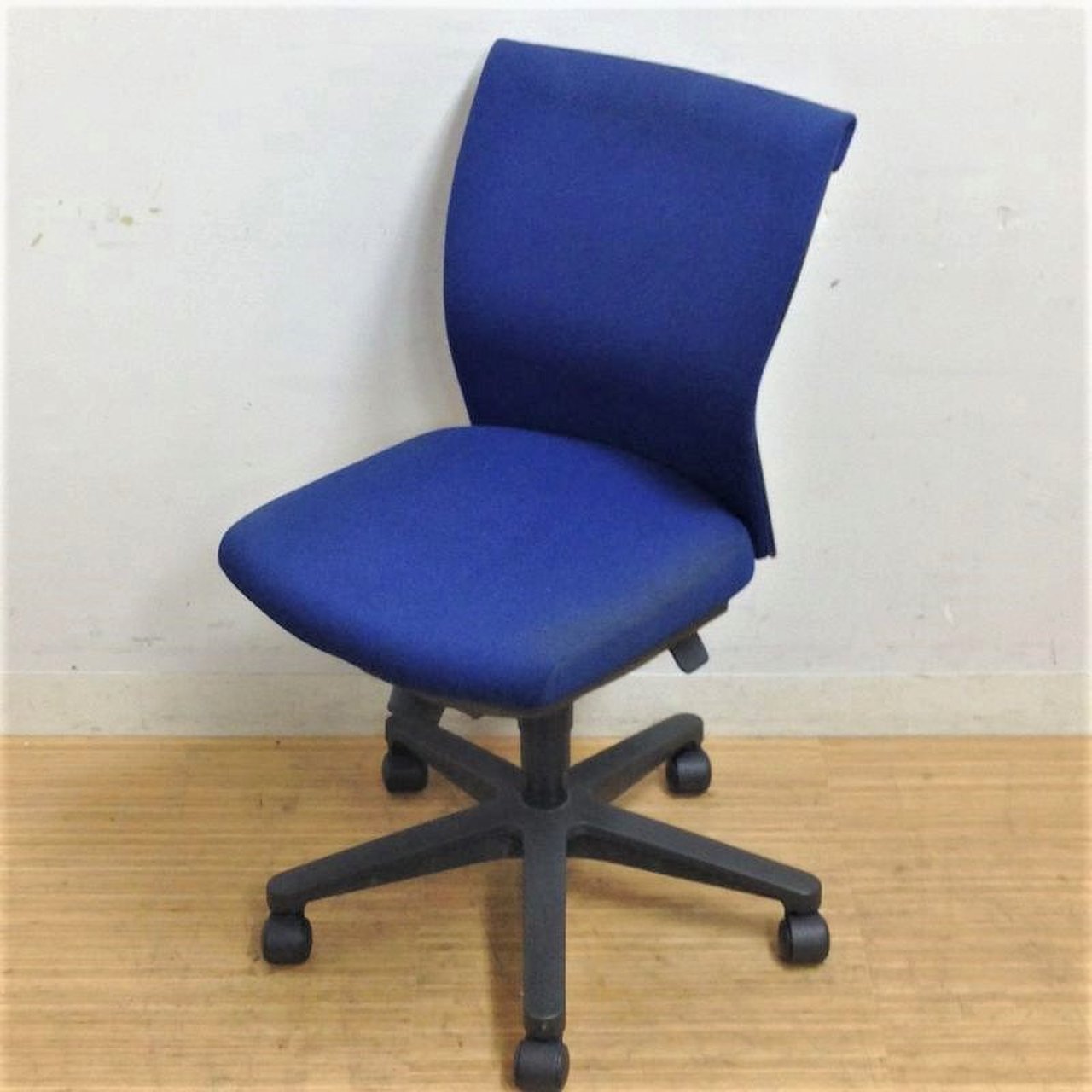 ロングセラー商品！導入実績多数のコクヨ製オフィスチェア　トレンザ　
                        トレンザ 
                                    中古
            