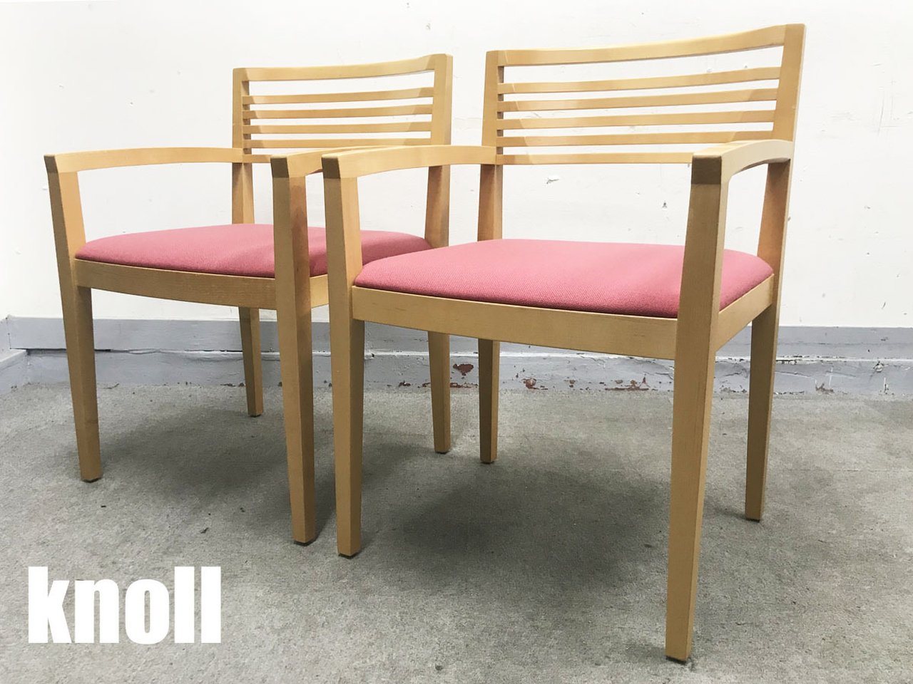 knoll/ノール　リッキオ アームチェア 2脚セット　サーモンピンク
                        その他シリーズ
                                    中古
            