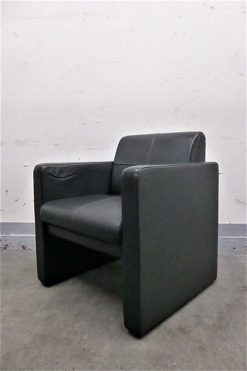 【KS】【汎用性高め！】すでに廃番となっているコクヨ製のコンパクトなソファ！
                        その他シリーズ
                                    中古
            