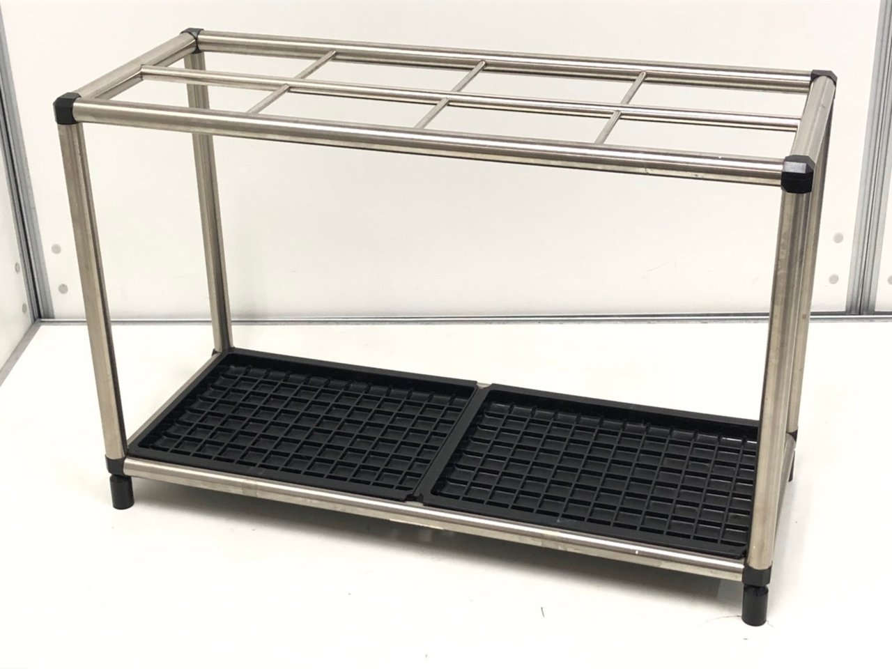 【収納本数：40本】オカムラ製L948Cシリーズ、傘立てが入荷致しました。　◆ステンレスクラッド管　◆ミラー仕上　◆オフィスアクセサリ
                        その他シリーズ
                                    中古
            