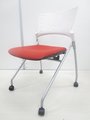 [シンプル＆明るい雰囲気のカラー展開]ミーティングチェア　会議用椅子　キャスター付き　並行スタック収納可能!