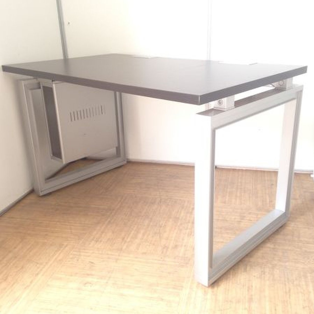 イトーキ　平机　インフューズ 中古】インフューズ イトーキ/ITOKI 平机 256495 - 中古オフィス