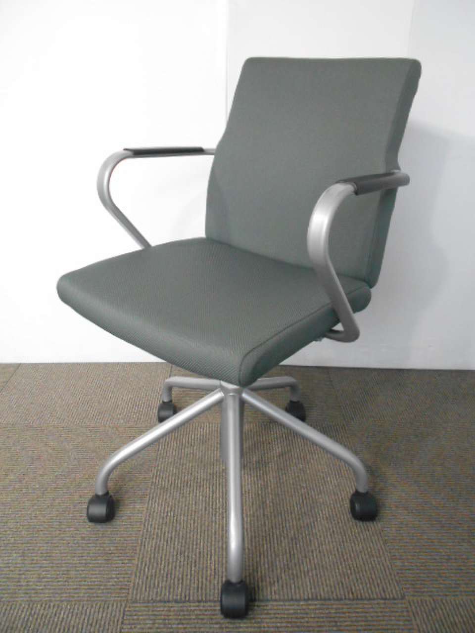 お得に会議室を作りましょう！ロット商品です！【関西倉庫在庫】
                        その他シリーズ
                                    中古
            