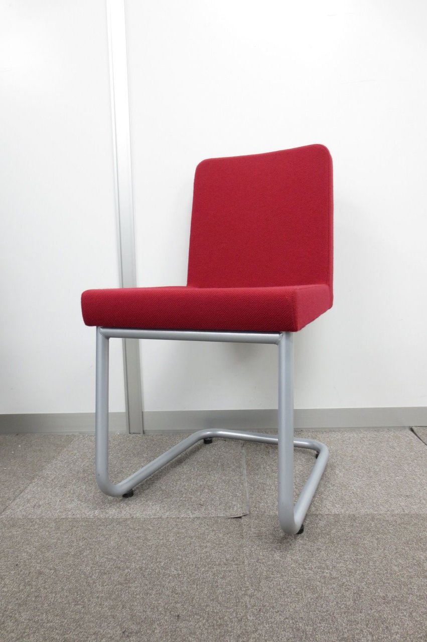 【1脚限りの限定商品！】柔らかな座り心地のカンチレバー脚を採用しました！
                        その他シリーズ
                                    中古
            