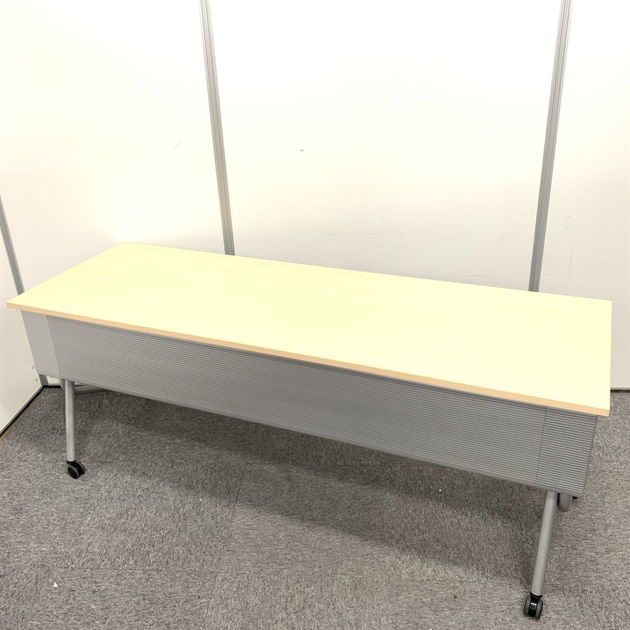 【収納に便利！！】【W1800】オカムラ製｜サイドスタックテーブル　【大量入荷！！】お得
                        その他シリーズ
                                    中古
            