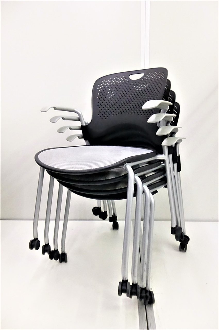 【KS】【4点セット！】HermanMiller（ハーマンミラー）のケイパーチェアが大量入荷いたしました！
                        ケイパー 
                                    中古
            