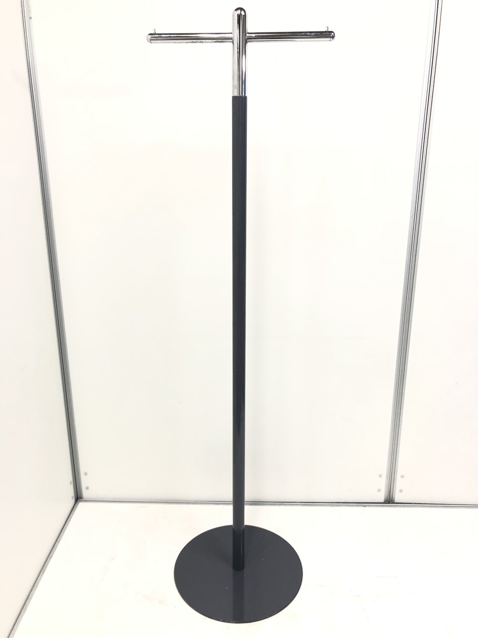 【1台のみ】ブラック色のポールハンガー入荷！国内メーカー製
                        その他シリーズ
                                    中古
            