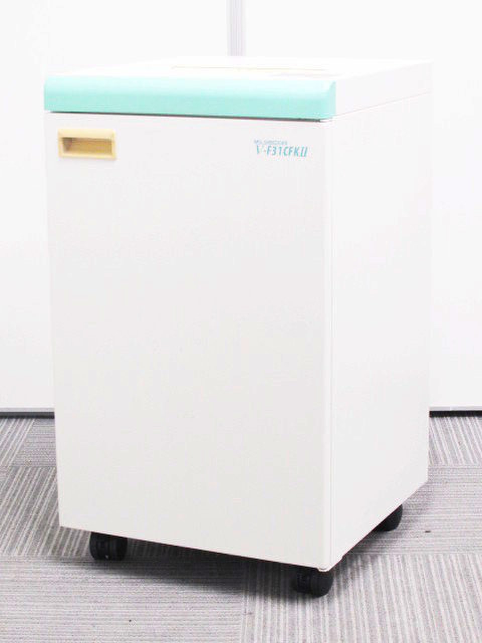 【限定1台!!情報を守る業務用シュレッダー!!】天下の明光商会製シュレッダー入荷！！V-F31CFKⅡ
                        Vシリーズ
                                    中古
            