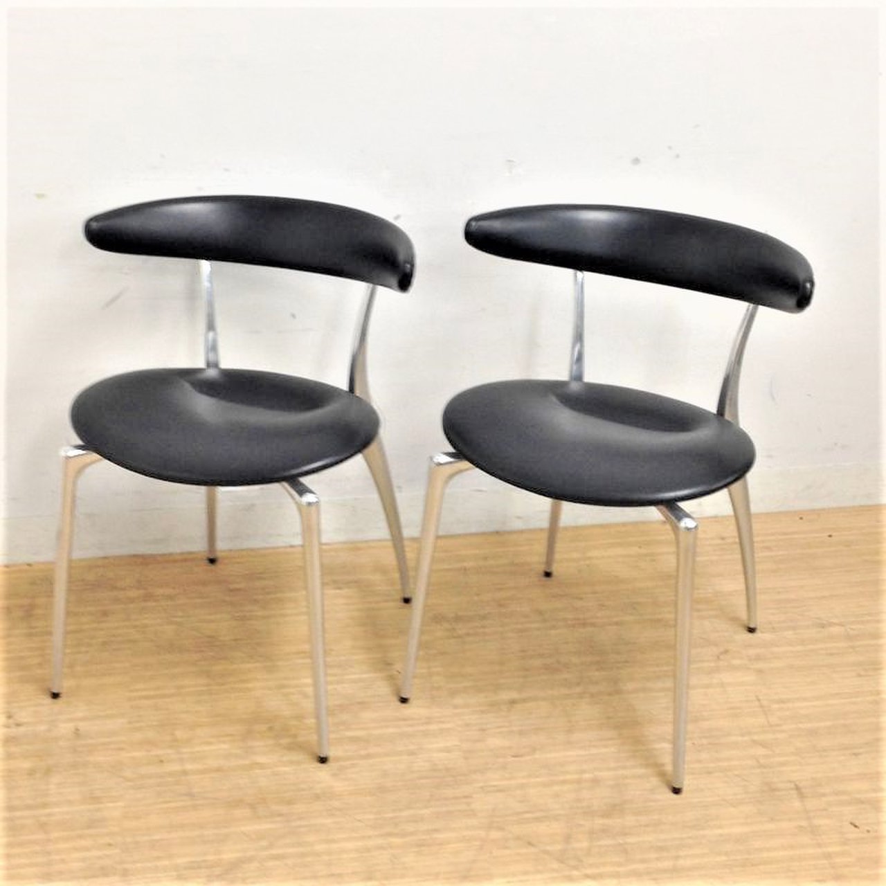 【2脚セット】【デザイナーズ家具】ADAL(アダル)　Link(リンク)アームチェア　
                        ADAL LinkArmchair
                                    中古
            