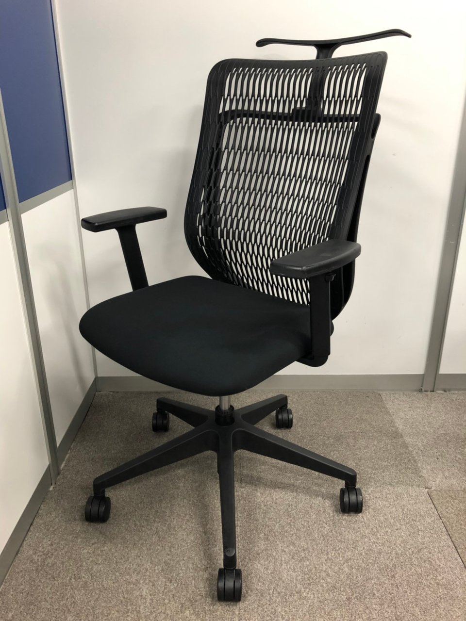 【背中にフィットする3Dメッシュ素材が快適！】これからの夏場に通気性抜群でオススメ！
                        AJ（エージェイ） 
                                    中古
            