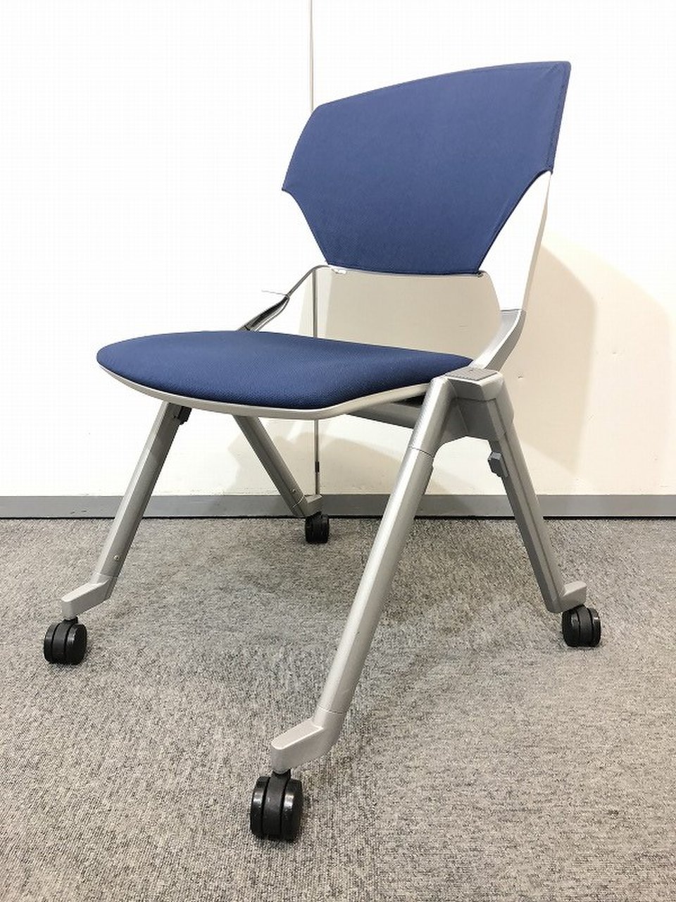 【3脚限定】内田製品のミーティングチェアの入荷です！状態も良くて人気のチェアになります！
                        FM-320 
                                    中古
            