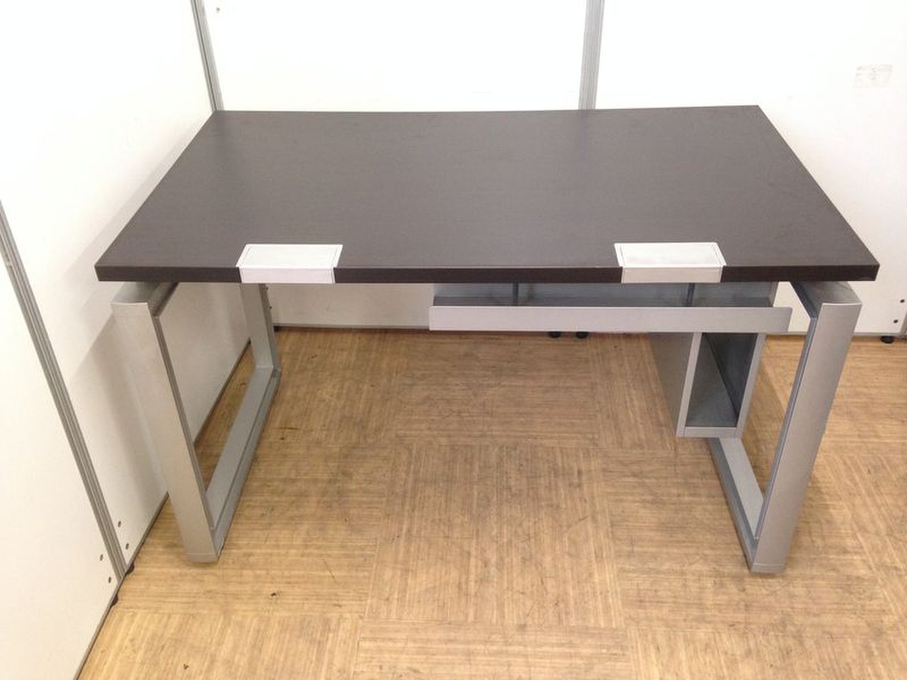 中古】インフューズ イトーキ/ITOKI 平机 258936 - 中古オフィス