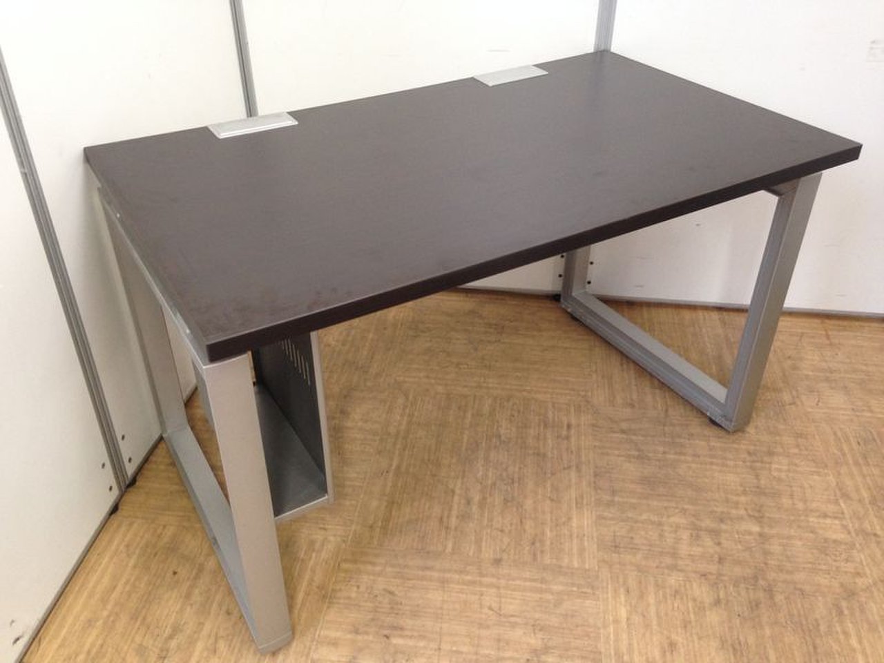 中古】インフューズ イトーキ/ITOKI 平机 258936 - 中古オフィス