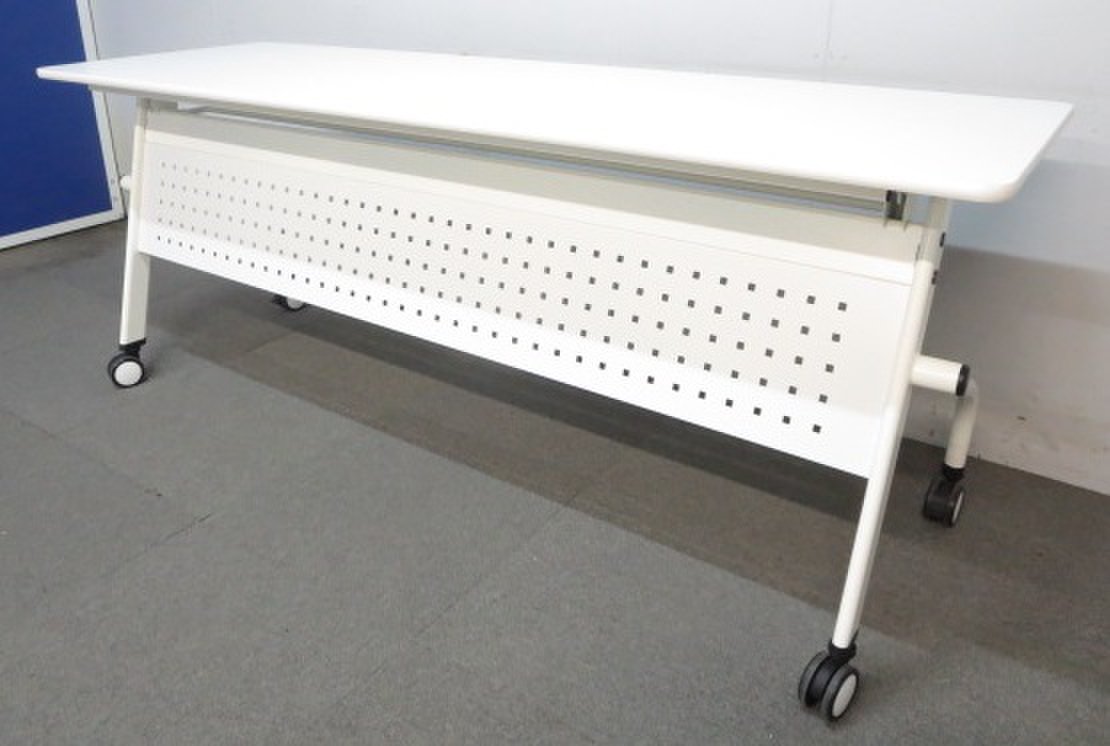 ■平行スタッキングテーブル　ホワイト　W1800×D600mm　■ラスト1点につき値下げしました！【J】
                        PND テーブル 
                                    中古
            