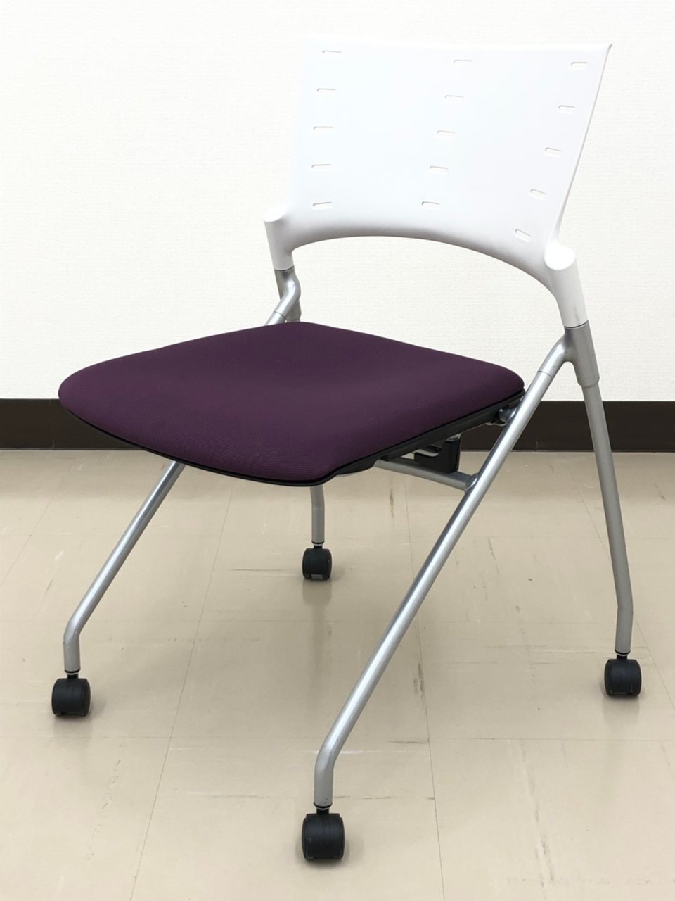 ラスト1脚のため特別価格！■埼玉・蓮田店リニューアル推奨商品【J】【6】
【RP】
                        マノス 
                                    中古
            