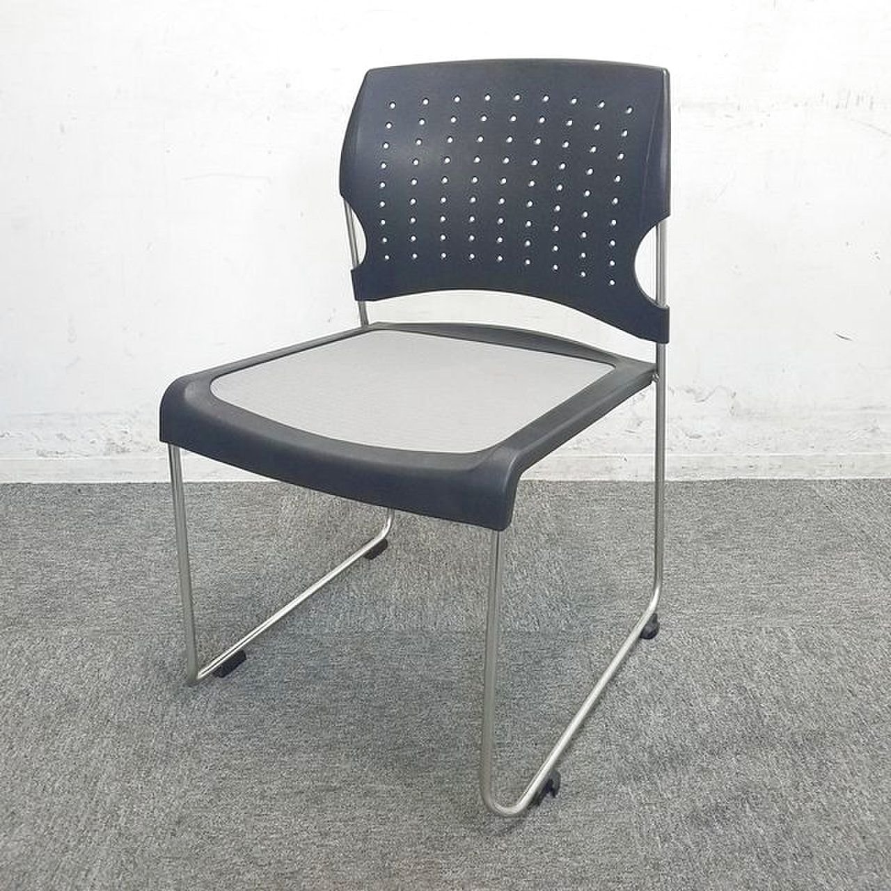 【ロット商品】コクヨ製｜プレド｜オシャレなスタッキングチェア入荷致しました！中古家具　リサイクル
                        プレド 
                                    中古
            