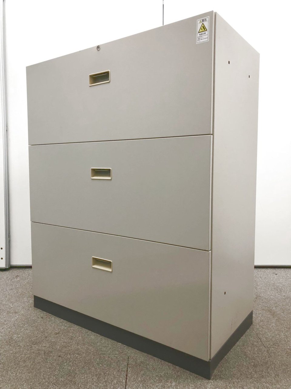 【書類が一目でわかるラテラルタイプの書庫】コクヨ｜BWNシリーズ【鍵付きなので安心してご利用いただけます】
                        ビジネスウォールNタイプ 
                                    中古
            