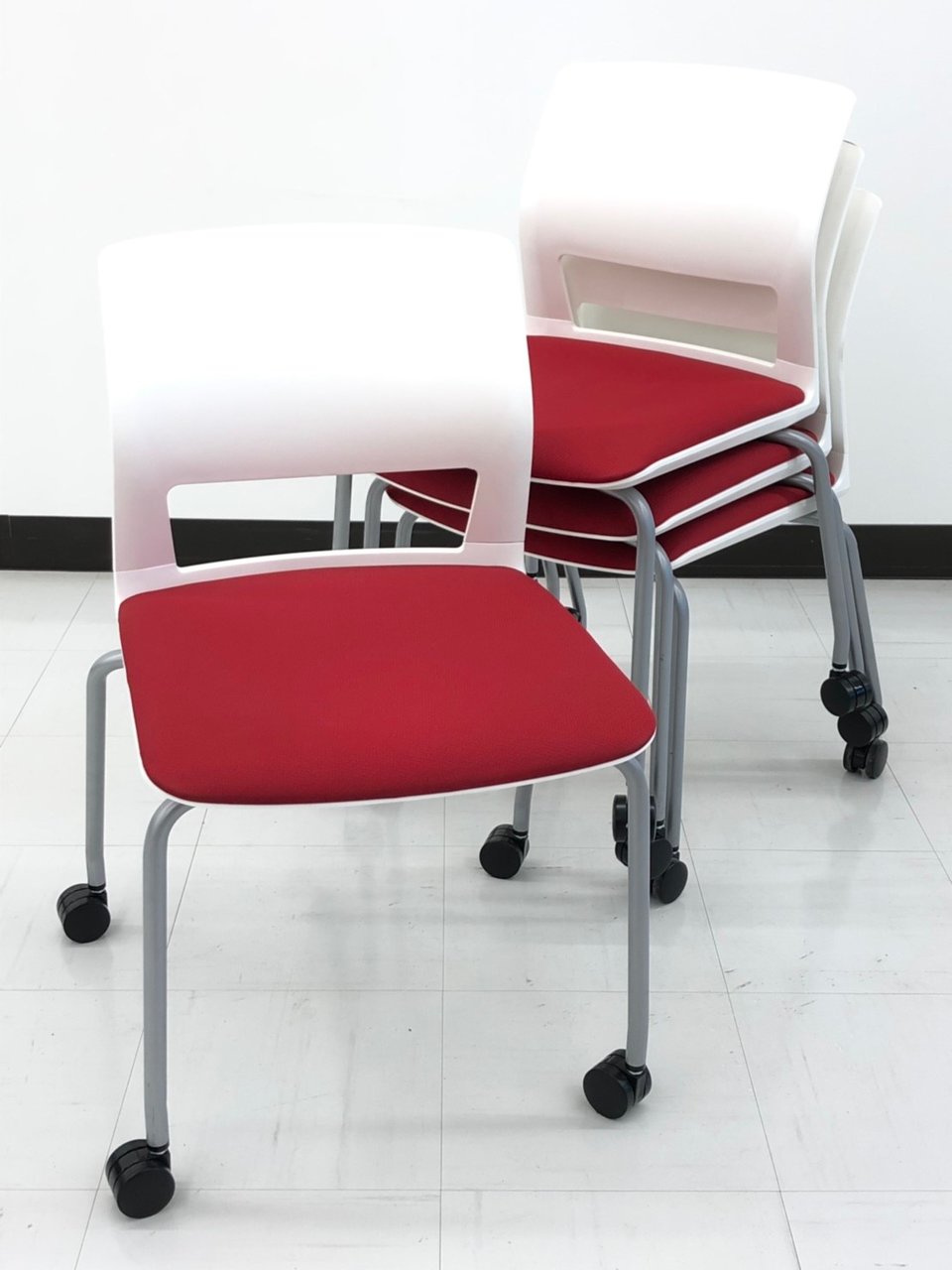 4脚セット会議室のチェアの入替に最適!コクヨ160シリーズが入荷！【RP】
                        160シリーズ 
                                    中古
            