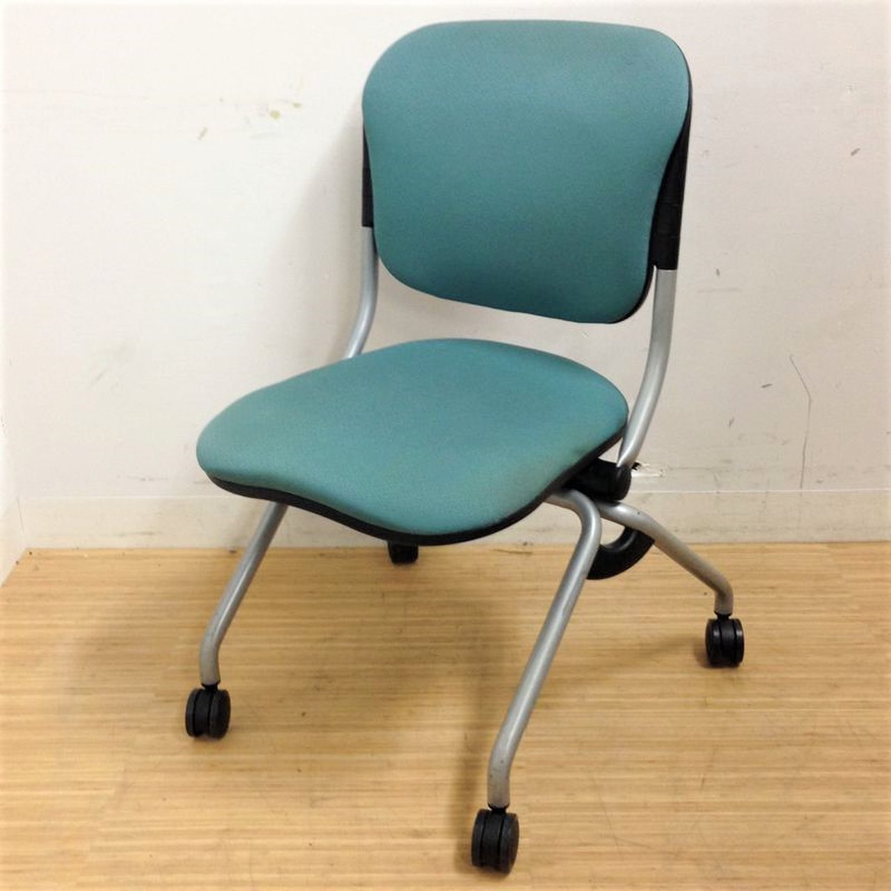 【売り切り価格！】会議室の開設に！ネスタブルタイプ！【少々使用感あり】
                        トーションライン 
                                    中古
            