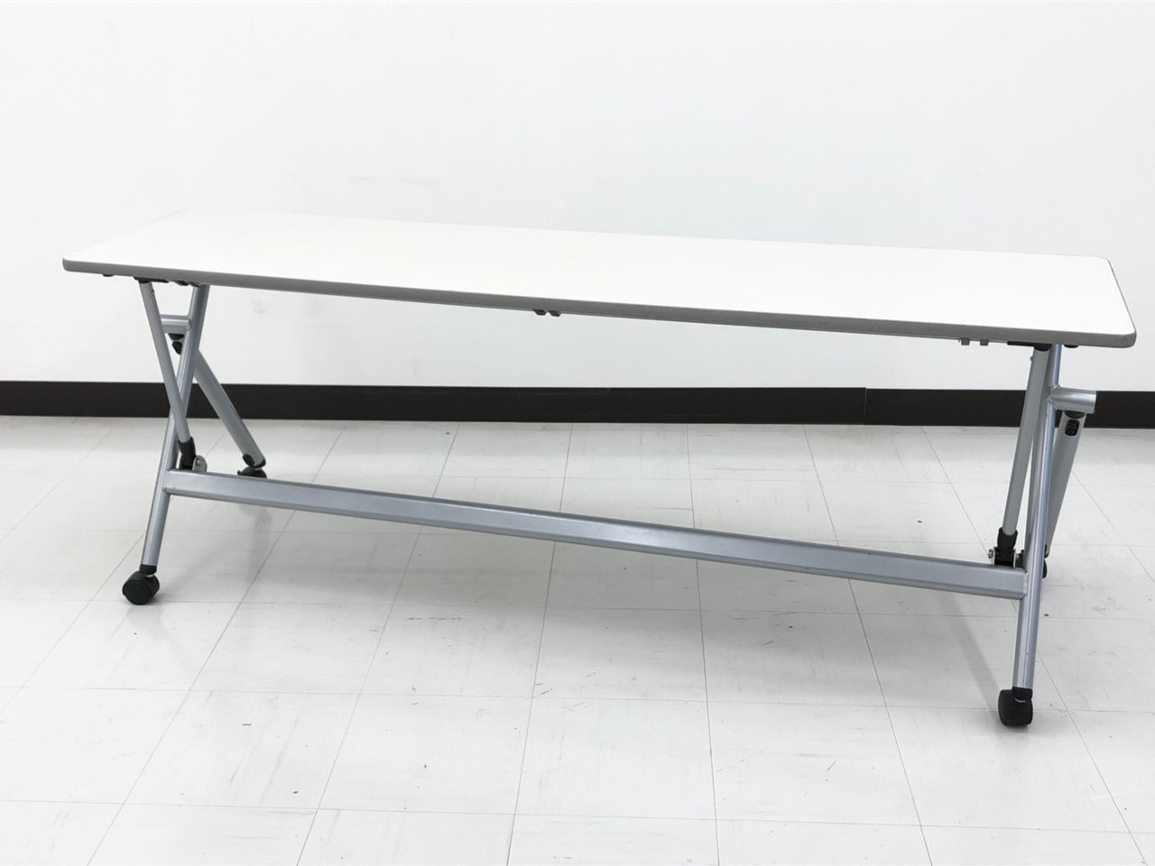 【会議室の必需品！】幕板無しで足元広々！国産品をお安くご提供！【RP】
                        TNX
                                    中古
            