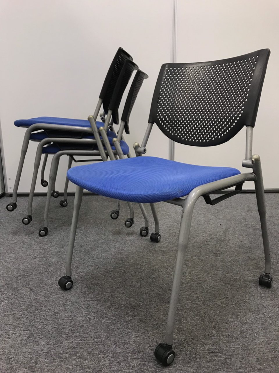 【4脚セット！】オカムラ(okamura)製　プロスタック　ミーティング用チェアの買い替えにオススメ！
                        プロスタック 
                                    中古
            