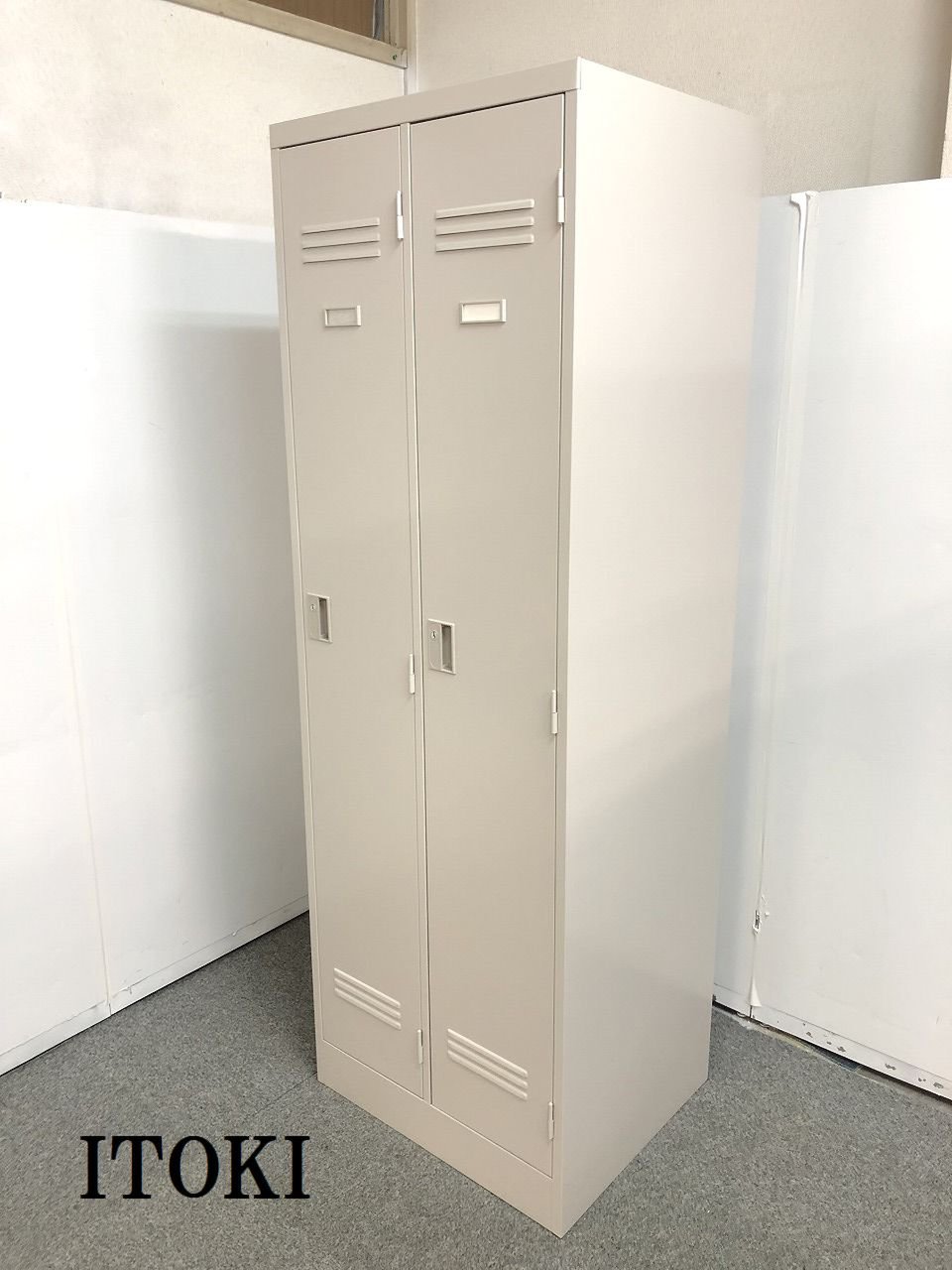 【少人数の増員などにバツグンの２人用ロッカーの入荷です！！】
                        その他シリーズ
                                    中古
            